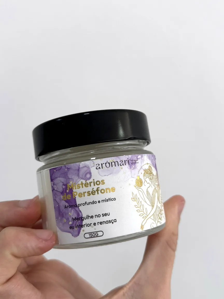 Pote de lavanda com rótulo